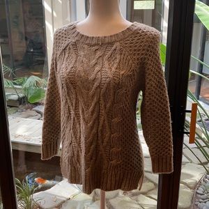 Cable knit 3/4 sleeve sweater. Bow in back!